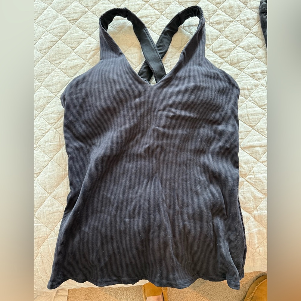 ALO BLACK WORKOUT TOP SIZE 10